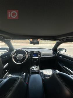 کرایسلەر 300